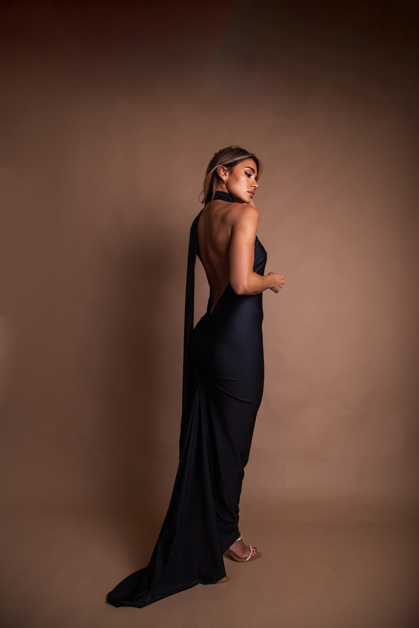 Robe Wet Noire Élégante